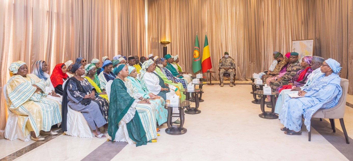 SITUATION DE LA FEMME, DE L’ENFANT ET DE LA FAMILLE AU MALI :  LE RAPPORT GENERAL REMIS AU PRÉSIDENT DE LA TRANSITION.