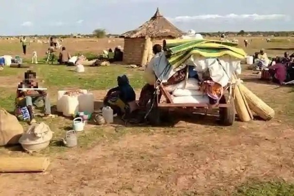 AIDE HUMANITAIRE AU BURKINA FASO : UN DÉCRET INTERDISANT L’EXPOSITION DES IMAGES DES PERSONNES VULNÉRABLES À CÔTÉ DES DONS.